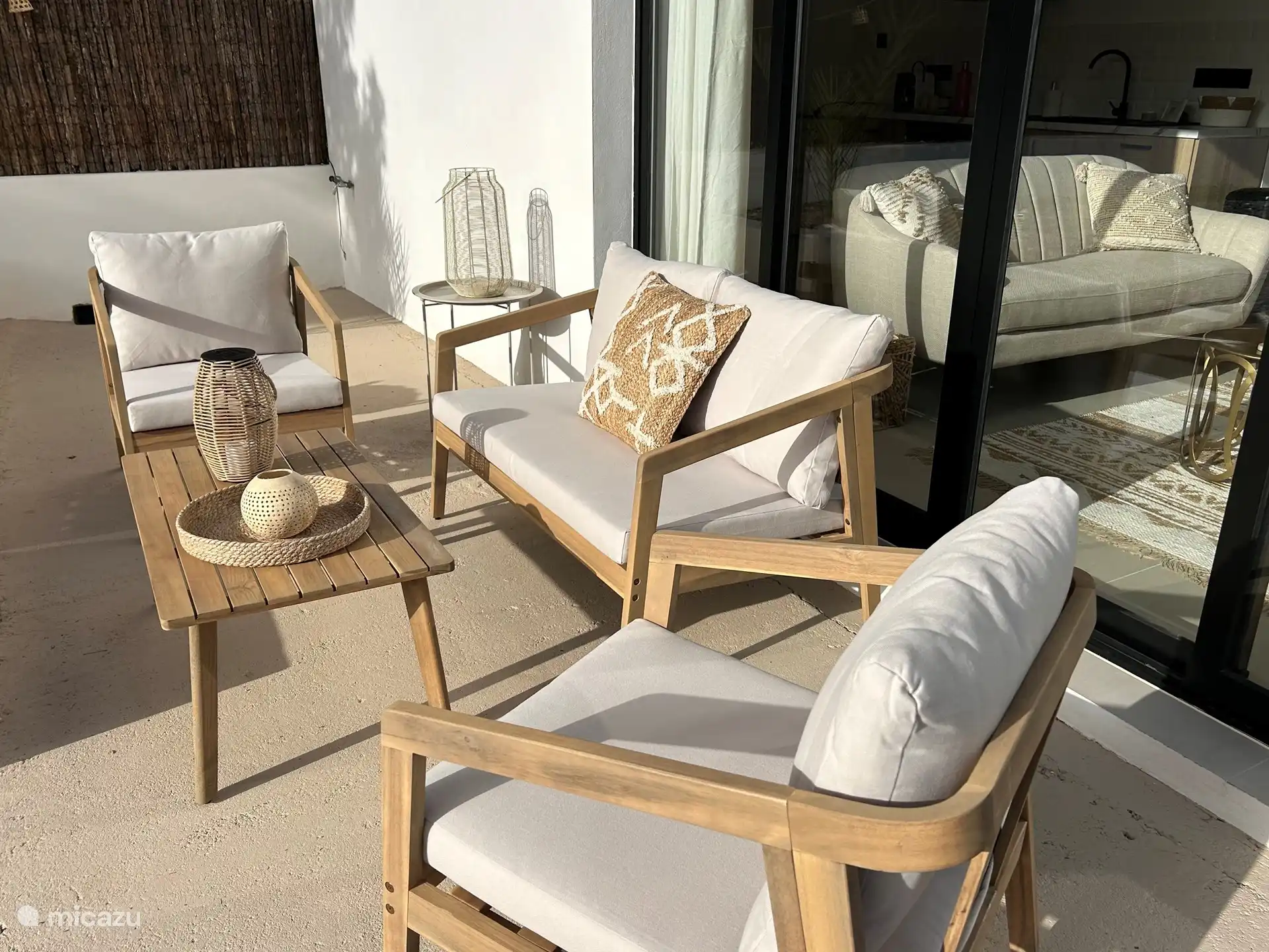 Canal lateral de la terraza