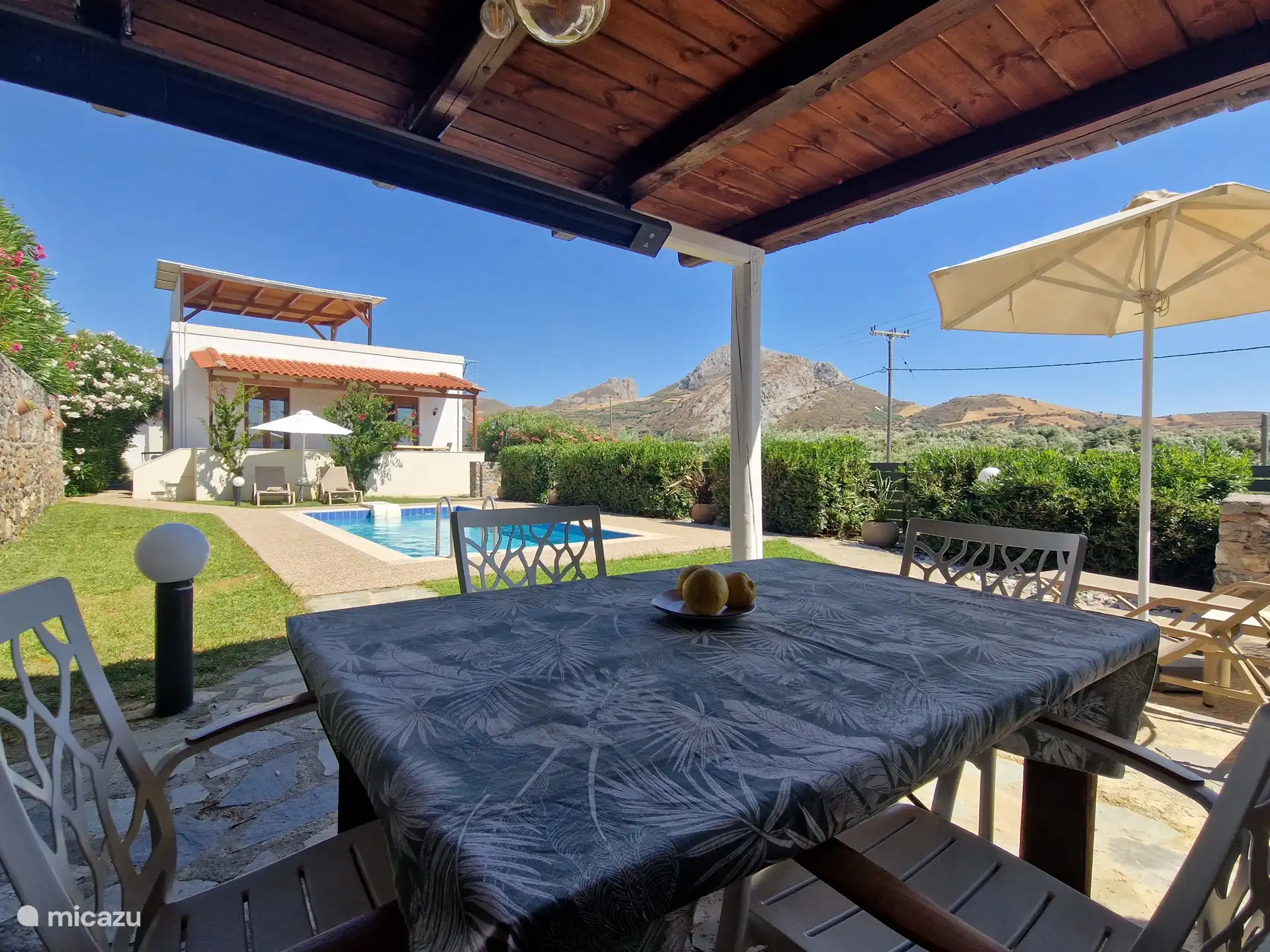 Une terrasse à l’ombre