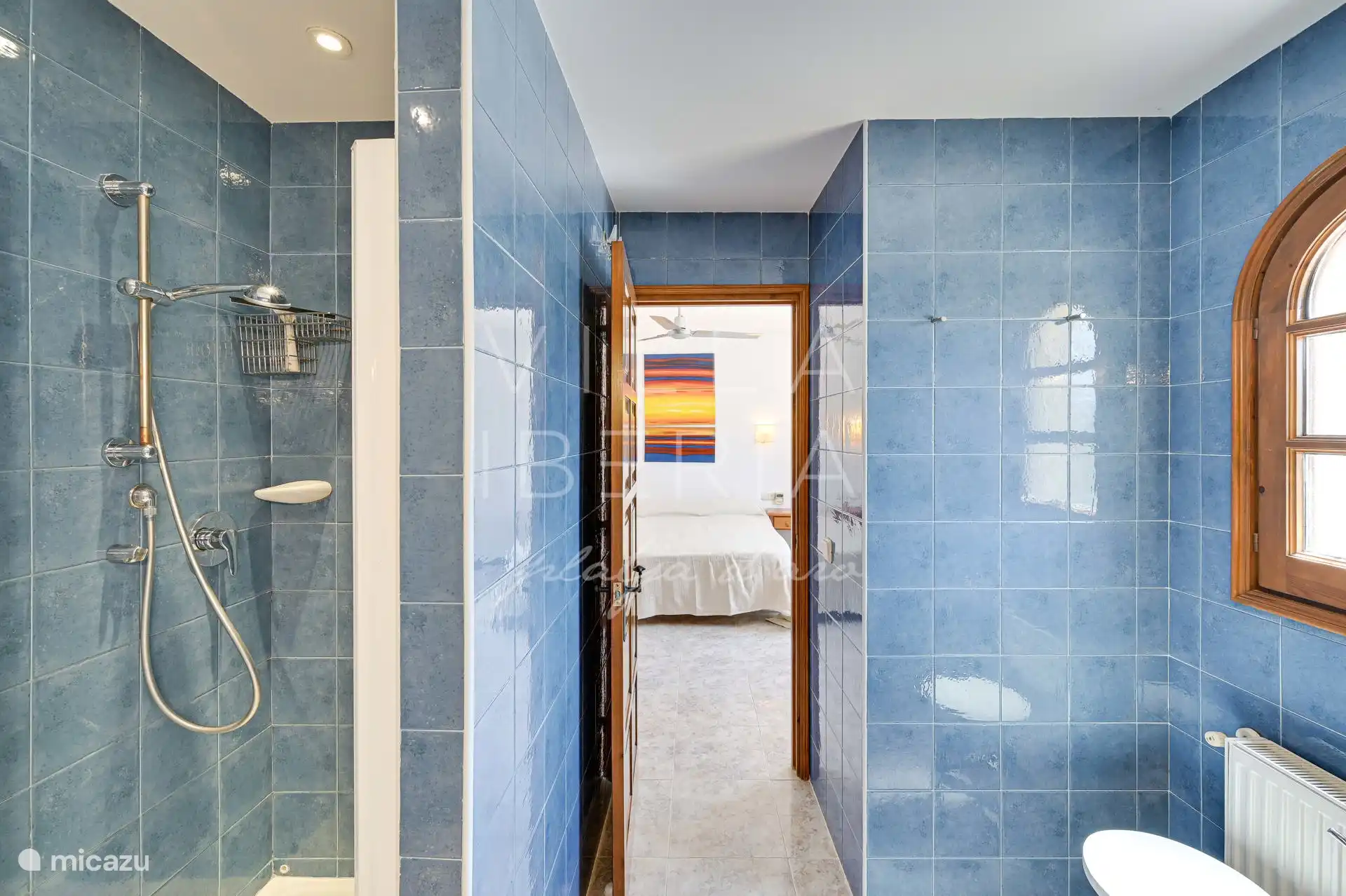 en suite bathroom 1/3, belonging to bedroom 2/4