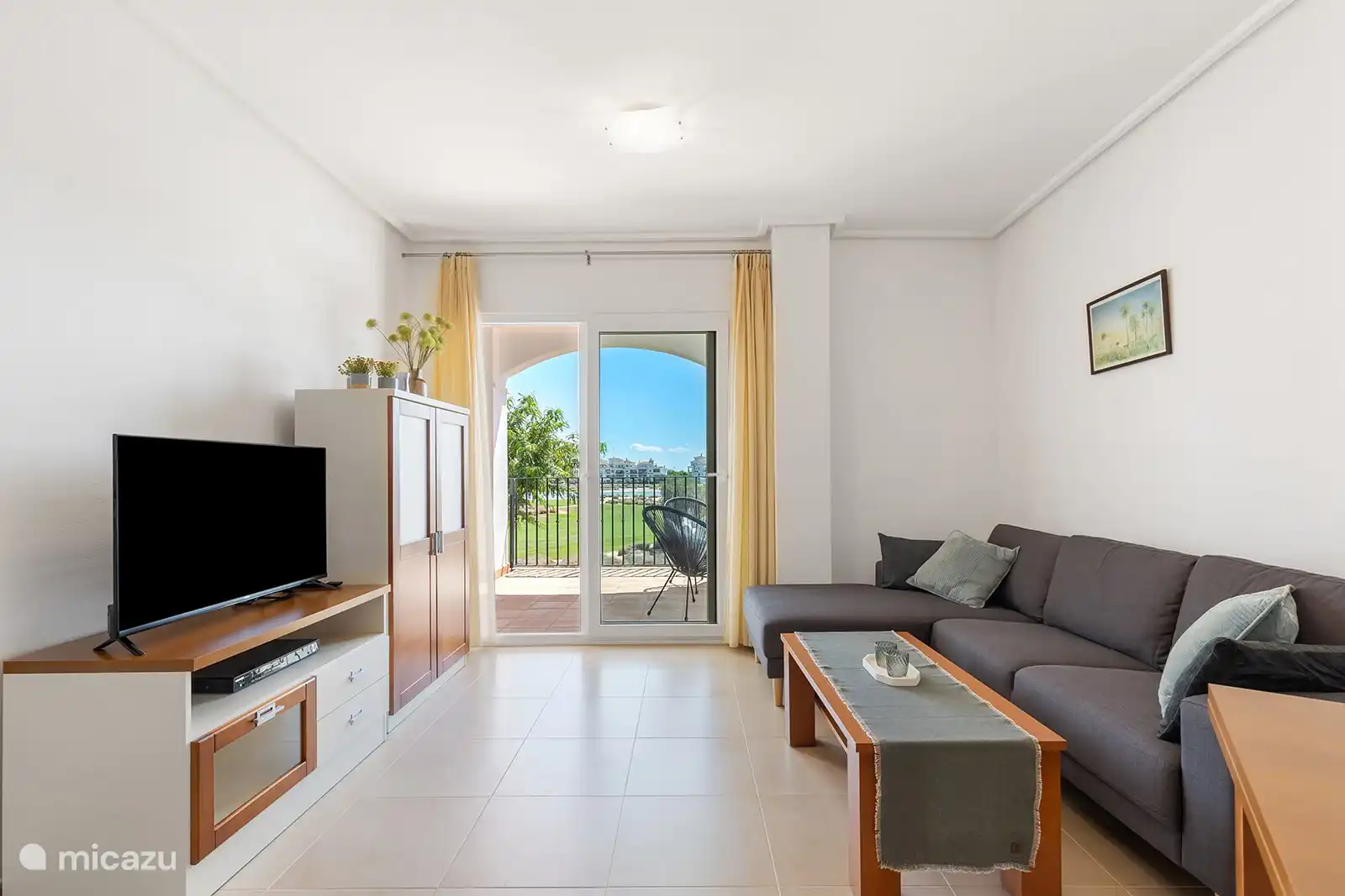 Smart-TV verfügbar.