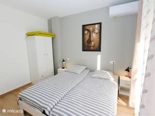 Apartamento a poca distancia del bulevar en España, Murcia, San Pedro del Pinatar - apartamento Dormitorio con dos camas individuales