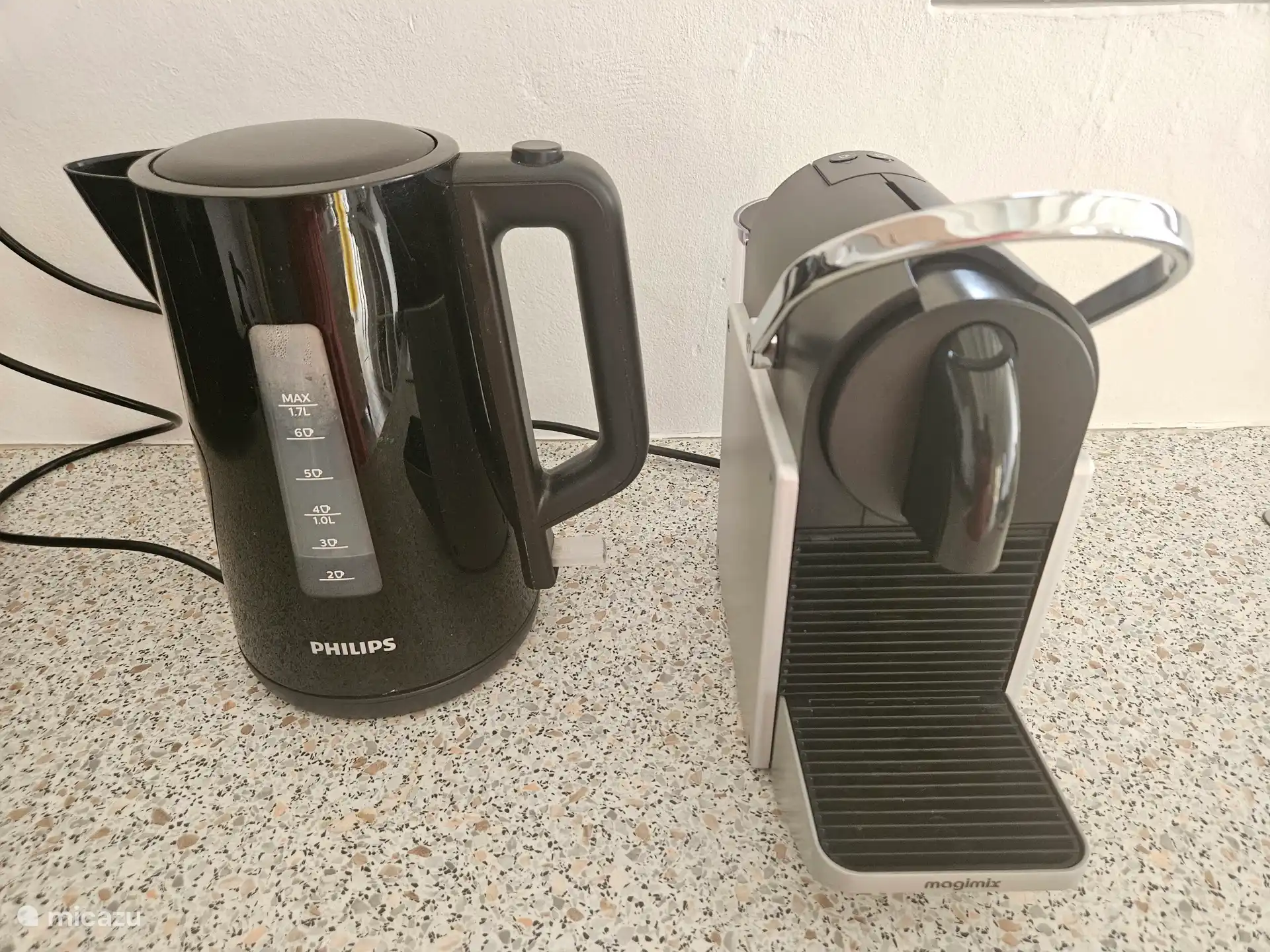 Kaffeemaschine und Wasserkocher