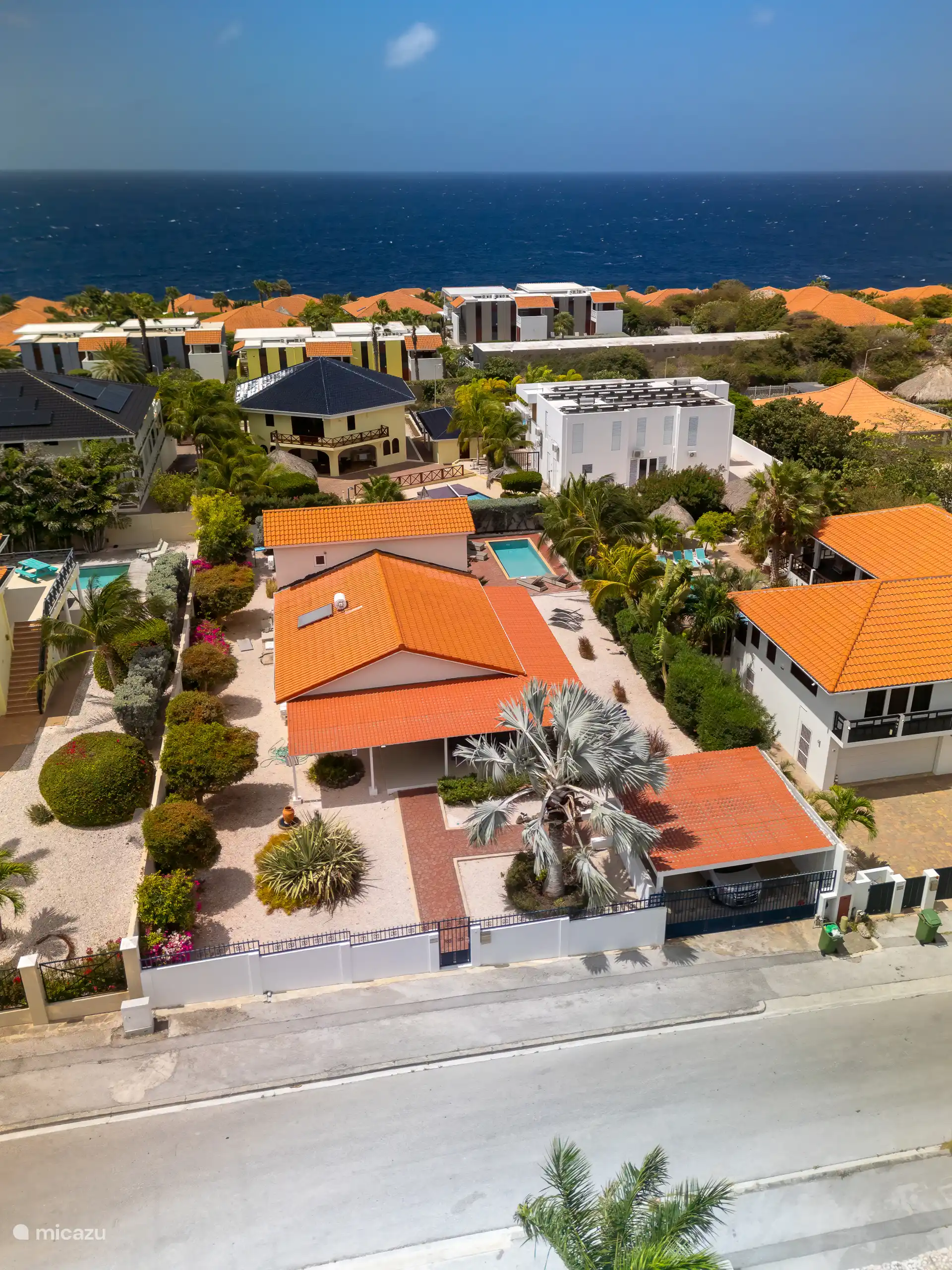 Villa overview with view over the ocean