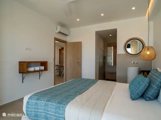 Villa Gian Maria en Grecia, Creta, Mariou - villa El dormitorio con baño en suite