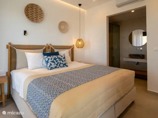 Villa Gian Maria en Grecia, Creta, Mariou - villa El dormitorio con baño en suite
