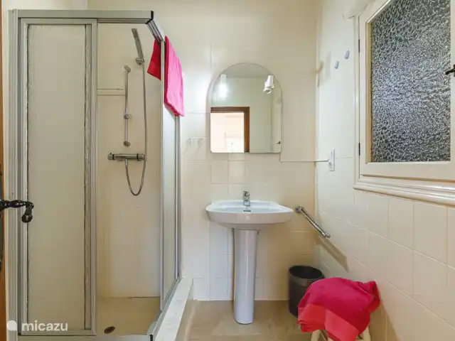 Santa Belgica | Espagne, Costa Blanca, Altea la Vieja - villa salle de bain au rez-de-chaussée