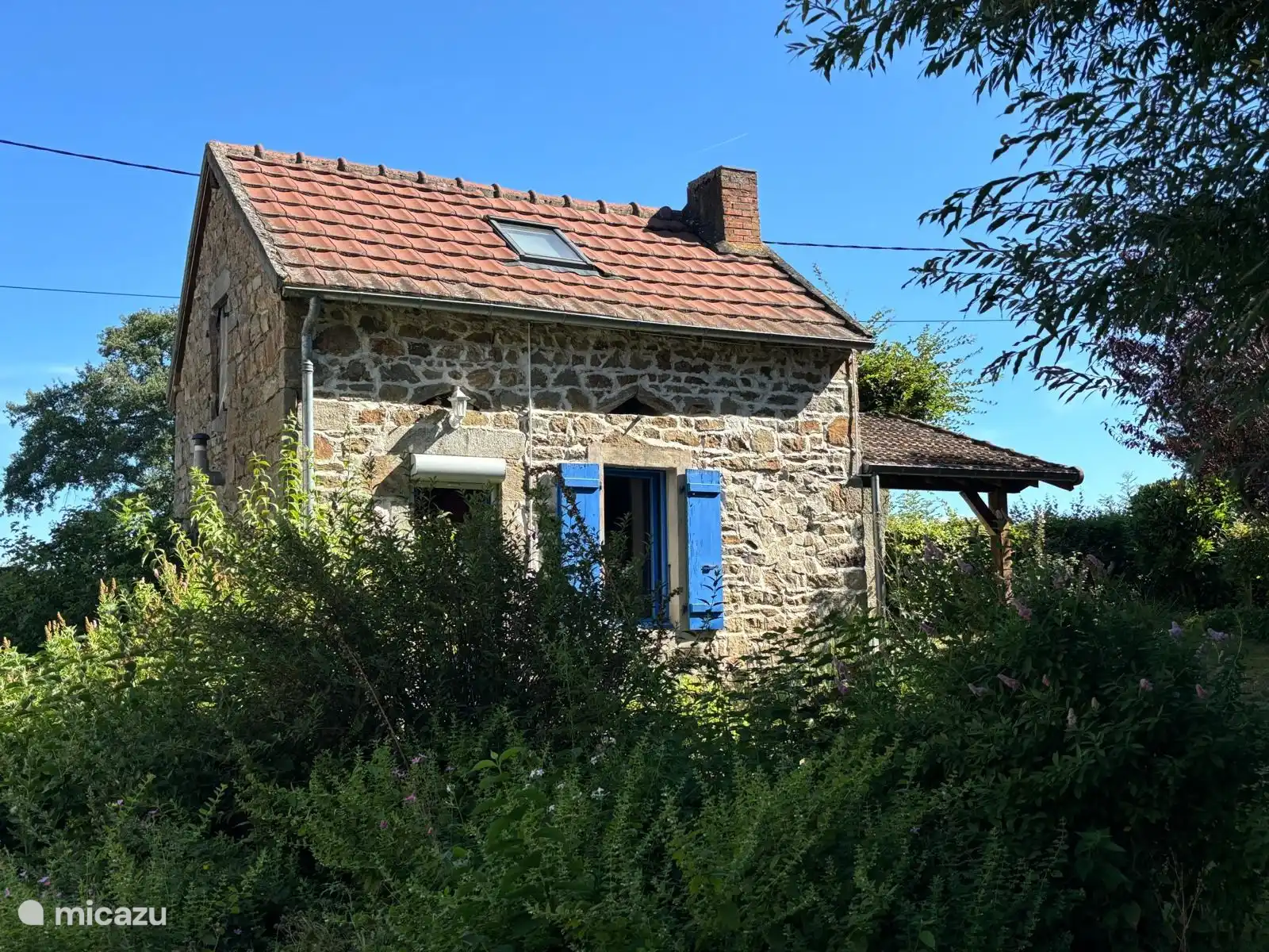 B&B Ferienhaus Le Dauphin Bleu in Frankreich, Puy-de-Dôme, Pionsat - bed & breakfast