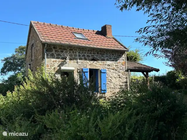 B&B cottage Le Dauphin Bleu | France, Puy-de-Dôme, Pionsat - chambres d'hôtes B&B cottage Le Dauphin Bleu | France, Puy-de-Dôme, Pionsat - chambres d'hôtes