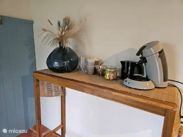 B&B cottage Le Dauphin Bleu | France, Puy-de-Dôme, Pionsat - chambres d'hôtes Coin café