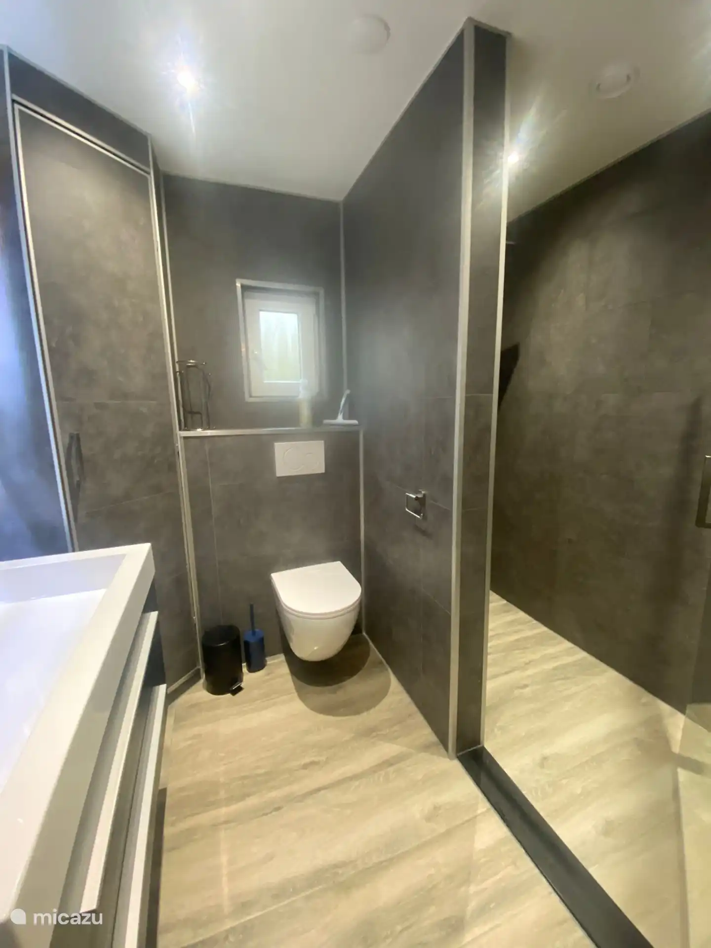 La salle de bain entièrement rénovée en novembre 2024 !