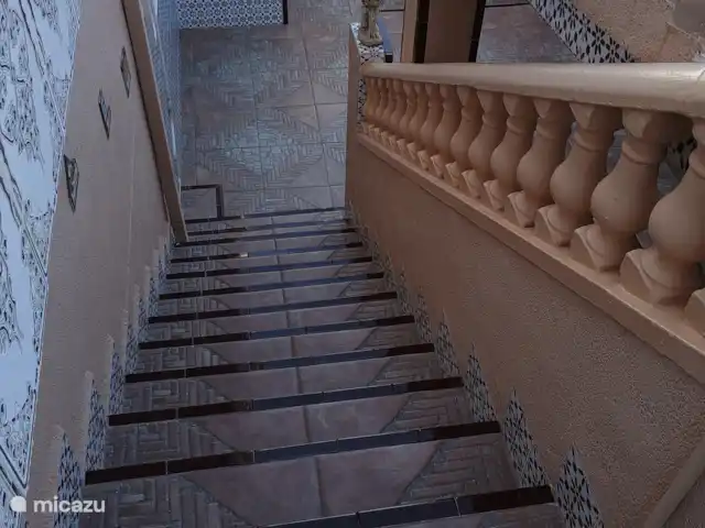 Tranquilo townhouse/Bungalow Kwintos | Espagne, Costa Blanca, Torrevieja - bungalow Escalier menant à l’étage supérieur également