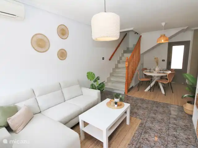 Location de Vacances Espagne, Murcia, San Pedro del Pinatar, maison de vacances - Maison mitoyenne à San Pedro del Pinatar  Salon avec salle à manger