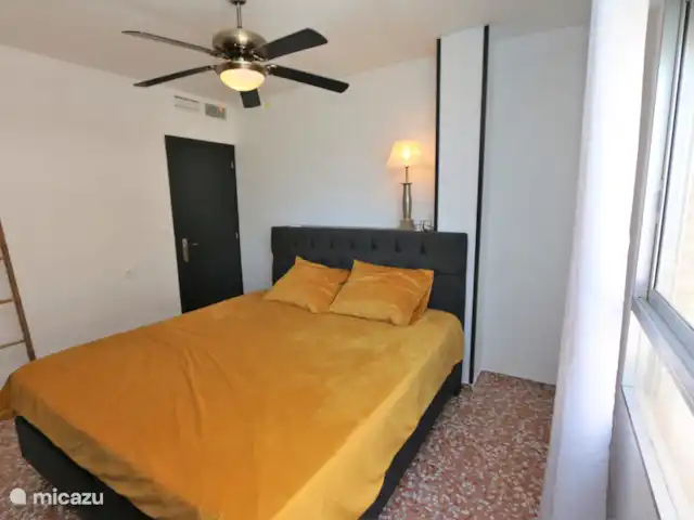 Location de Vacances Espagne, Murcia, San Pedro del Pinatar, appartement - Luxe sur la côte avec vue sur la mer Grands lits confortables.