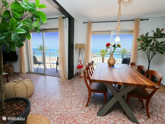 Location de Vacances Espagne, Murcia, San Pedro del Pinatar, appartement - Luxe sur la côte avec vue sur la mer Salle à manger avec vue sur la mer et la plage.