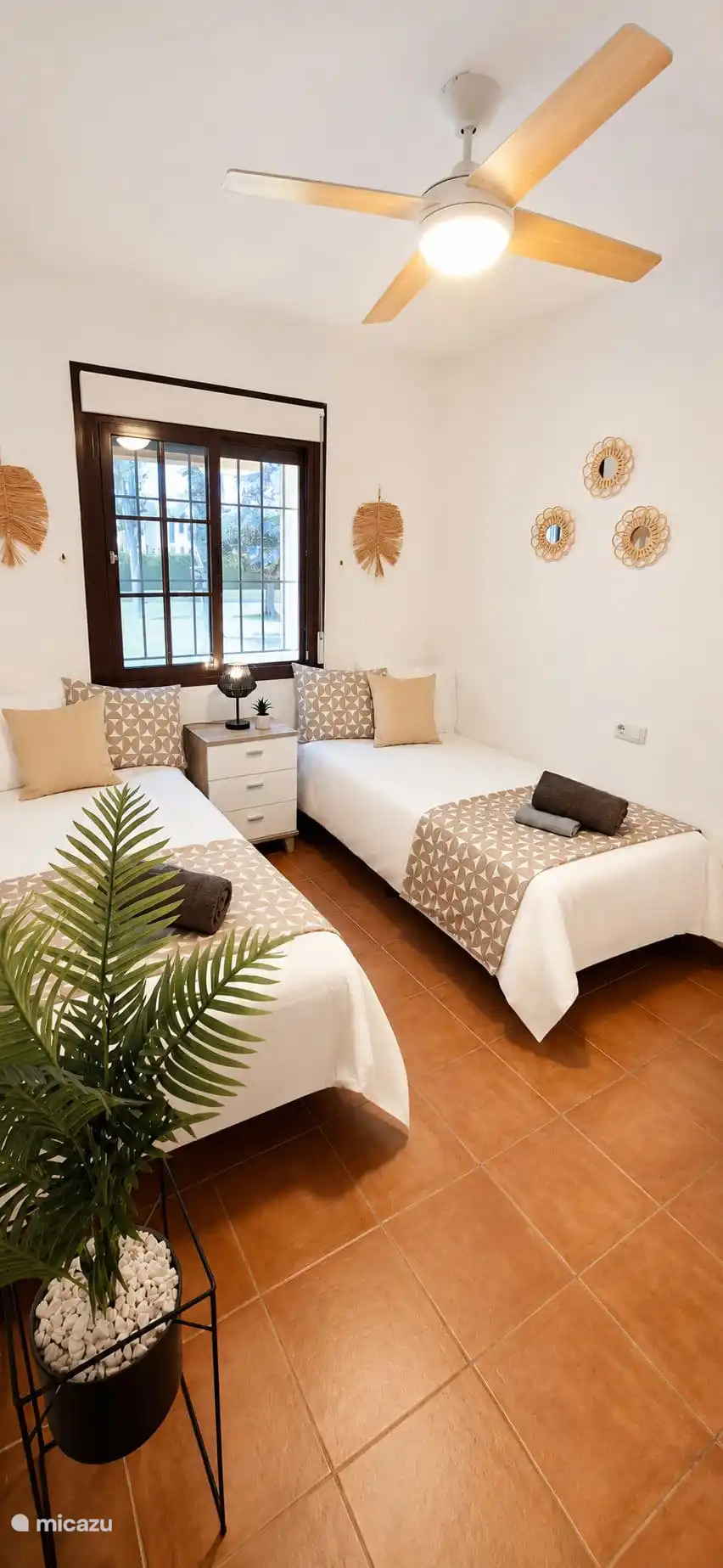 Slaapkamer met 2x 1 persoons bed