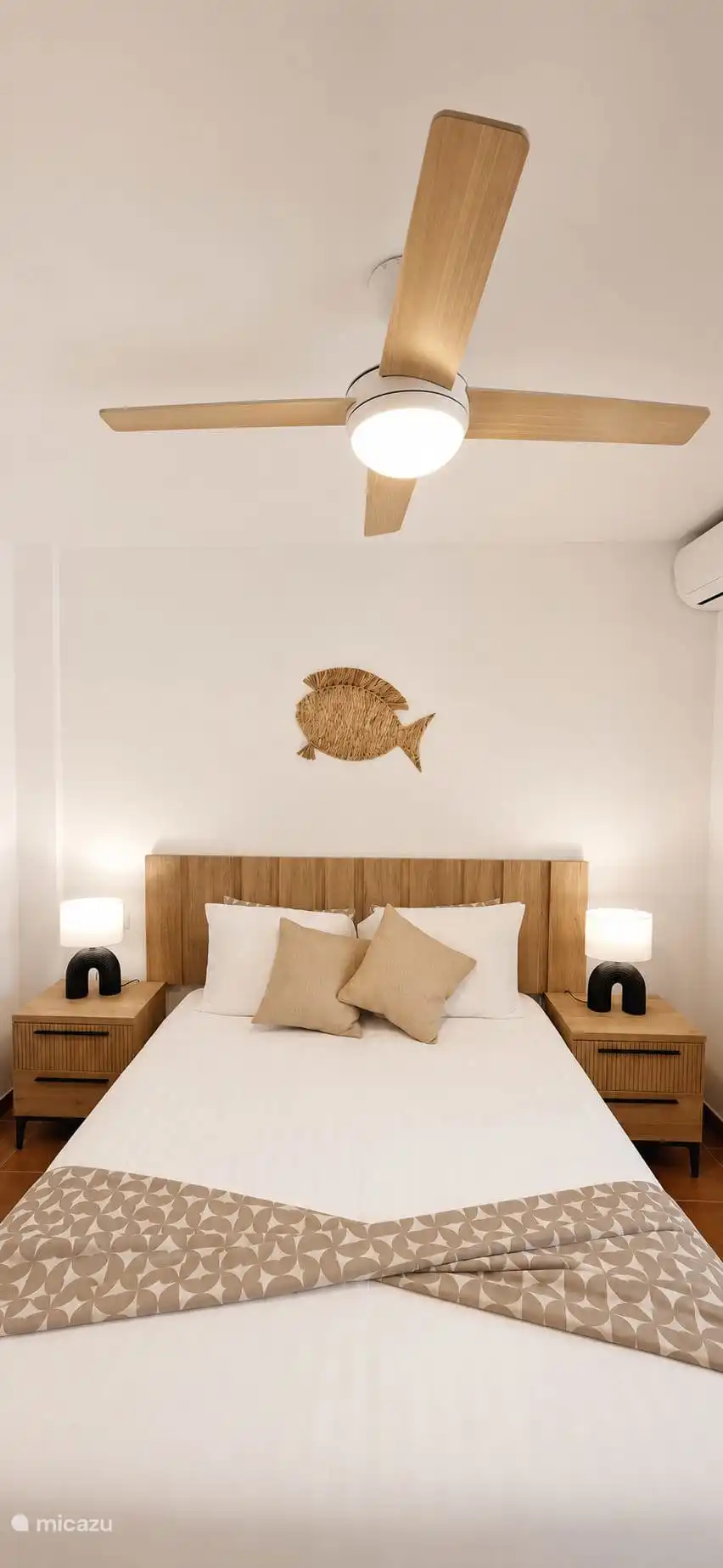 Slaapkamer met 1 x 2 persoons bed 