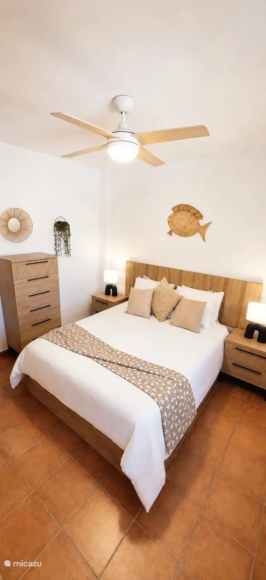 Slaapkamer met 1x 2 persoons bed 