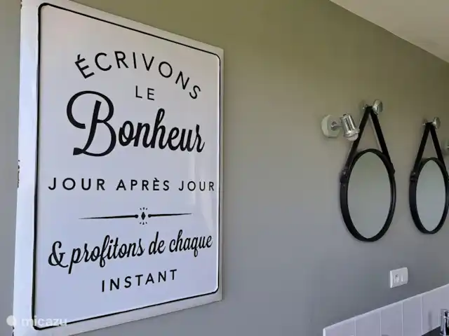 Location de Vacances France, Lot-et-Garonne, Paulhiac, maison de vacances - Domaine Quintèss - Gîte Détail Salle de bain 2