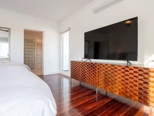 Villa El Panorama | Espagne, Costa Blanca, Moraira - villa portrait et le village de Moraira de votre lit climatisation complètement obscurcie avec 2 balcons et grande télévision de 75 pouces