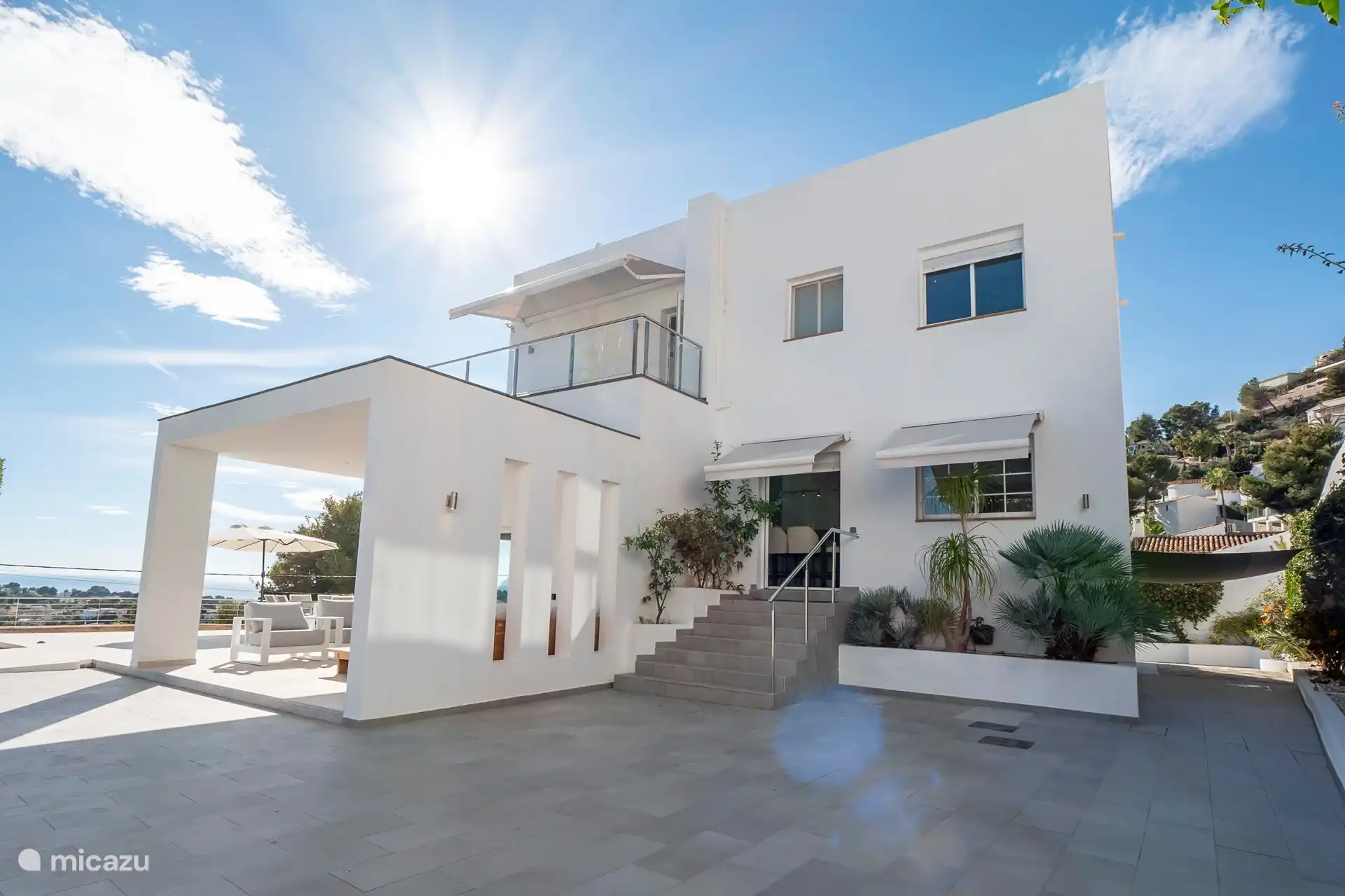 La cocina en el interior también es fácilmente accesible a través de escaleras directas al espacio exterior