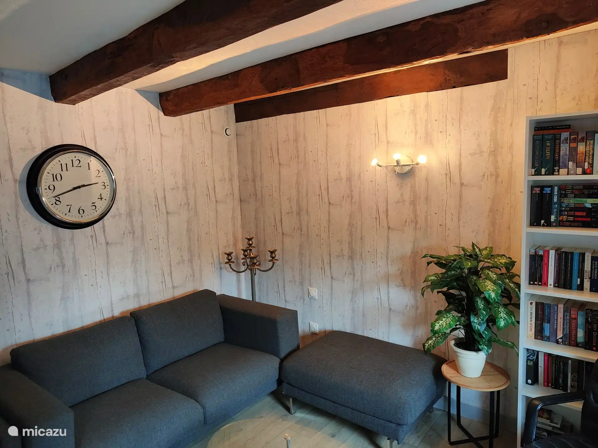 Entspannen Sie sich im TV-Raum