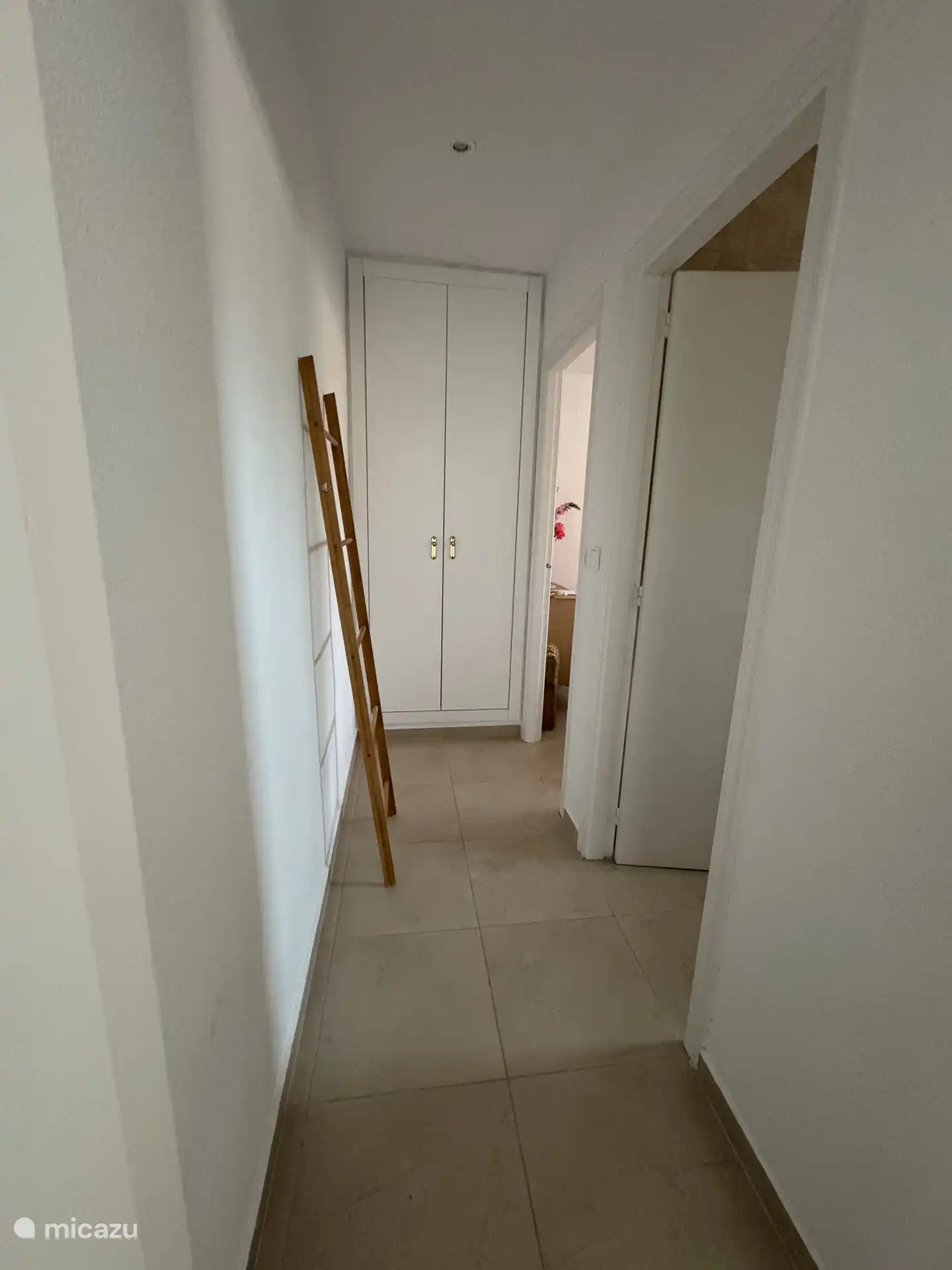 Flur zu Schlafzimmer 2 und Badezimmer 2