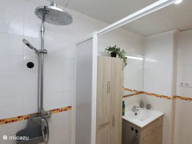 Condominio en San Pedro del Pinatar en España, Murcia, San Pedro del Pinatar - apartamento Baño