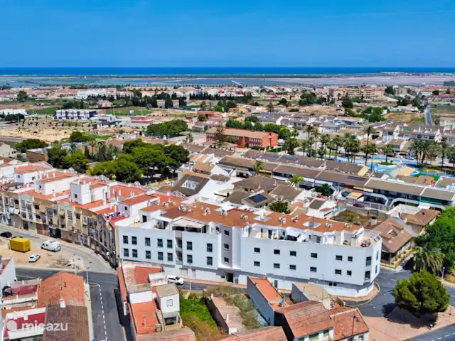 Condominio en San Pedro del Pinatar en España, Murcia, San Pedro del Pinatar - apartamento Complejo exterior