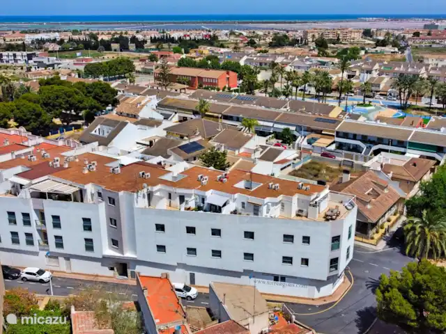 Condominio en San Pedro del Pinatar en España, Murcia, San Pedro del Pinatar - apartamento Complejo exterior