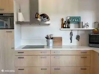 Küche, mit Geschirrspüler, Backofen Nespresso