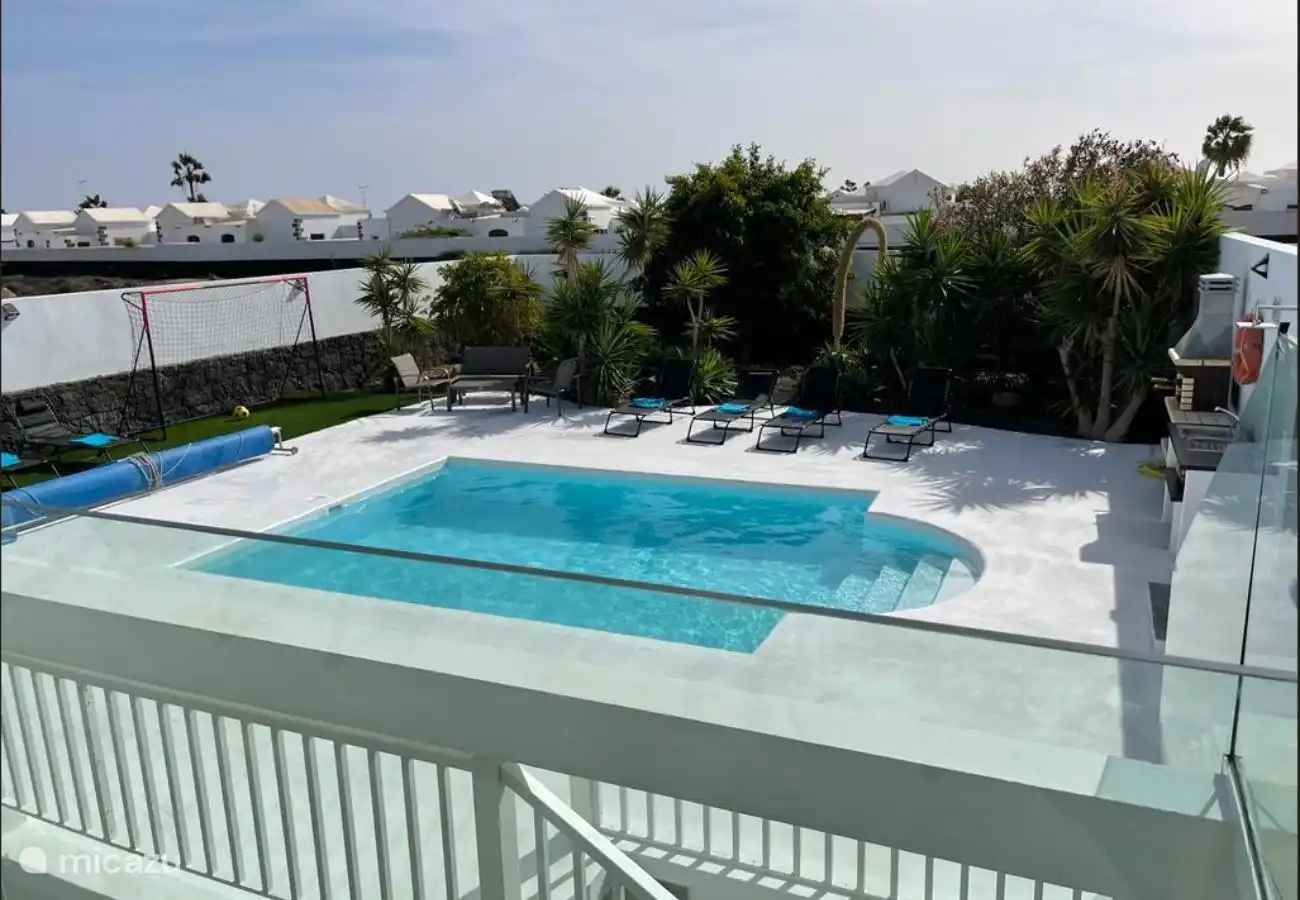 Private swimming pool