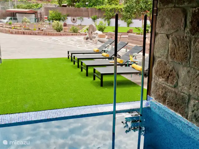 Finca Fruta huren in Spanje, Gran Canaria, Ingenio - villa Vanuit het privé zwembad