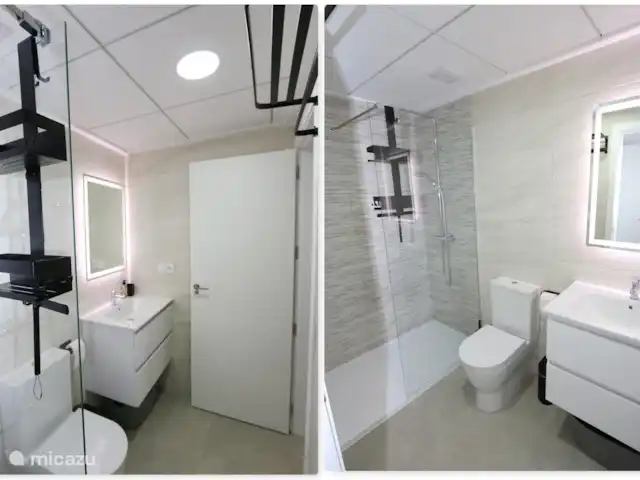 Villamar dichtbij alles op Zuid huren in Spanje, Murcia, San Pedro del Pinatar - appartement Overzichtsfoto van een badkamer. Beiden badkamers zijn volledig identiek.