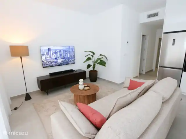 Villamar dichtbij alles op Zuid huren in Spanje, Murcia, San Pedro del Pinatar - appartement Comfortabele sofa met zicht op Smart TV