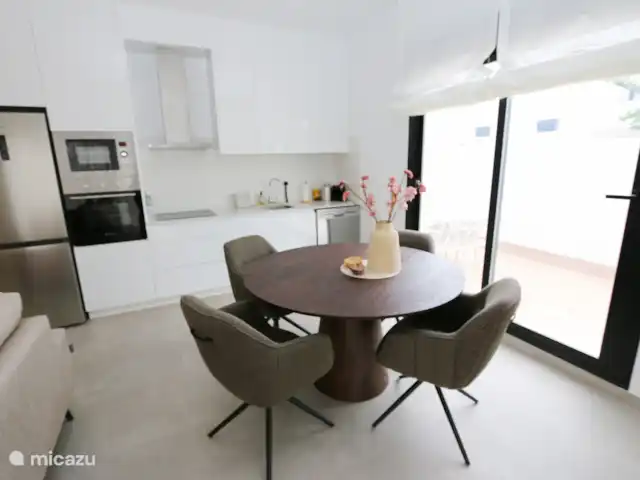 Villamar dichtbij alles op Zuid huren in Spanje, Murcia, San Pedro del Pinatar - appartement Eethoek en keuken.