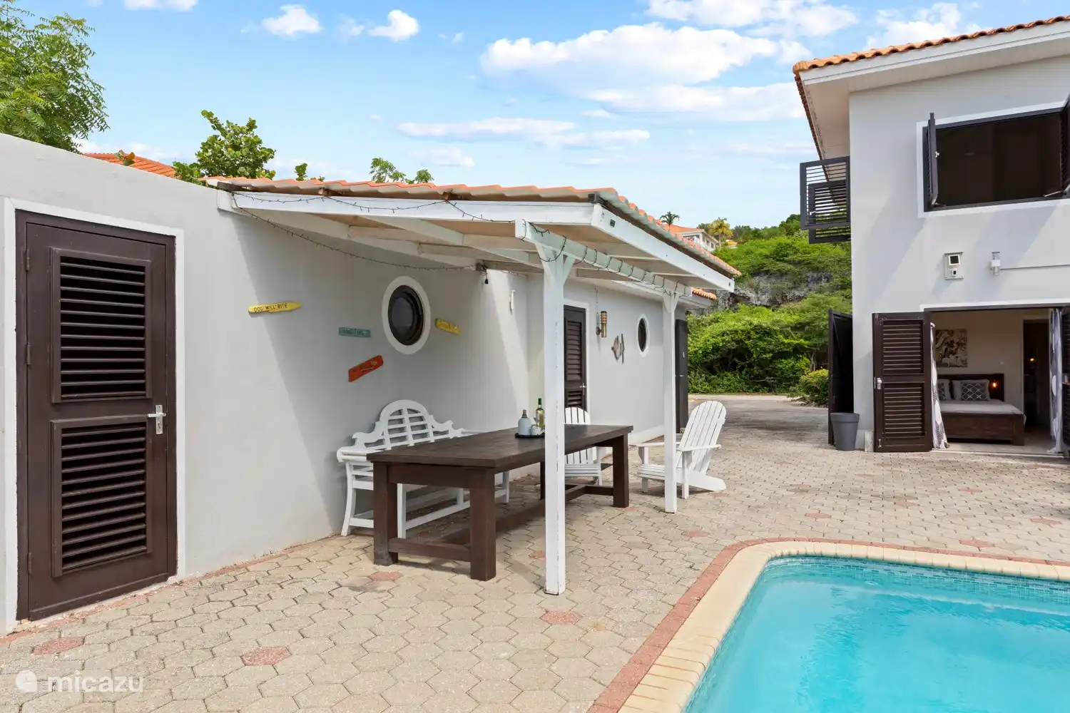 Schön draußen sitzen