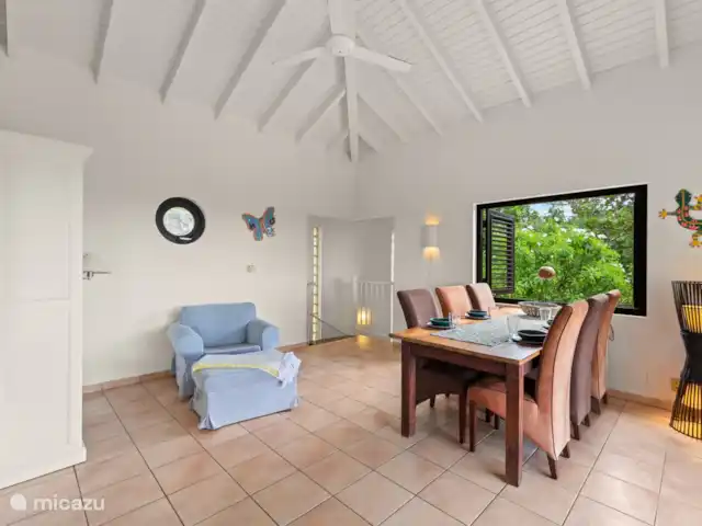 Cas Coral en Curazao, Bandabou (oeste), Coral Estate, Rif St.Marie - villa Mesa de comedor interior