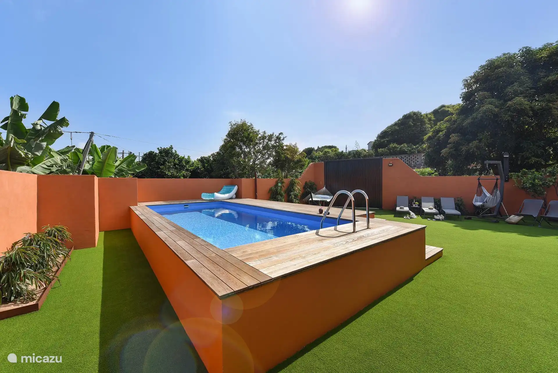 Privater Swimmingpool