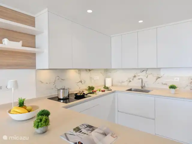 Casa Carla | Espagne, Grande Canarie, San Agustin Gran Canaria - maison de vacances La cuisine dispose d’une cafetière, d’un micro-ondes, d’ustensiles de cuisine, d’un lave-linge, etc.