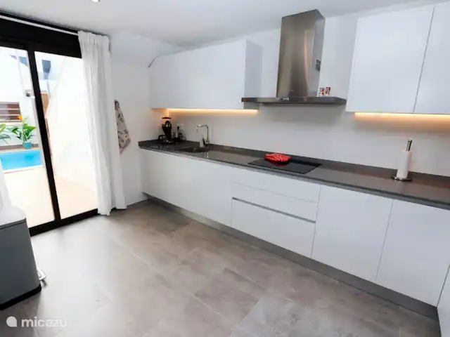 Bungalow luxueux et spacieux | Espagne, Murcia, San Pedro del Pinatar - bungalow Cuisine spacieuse