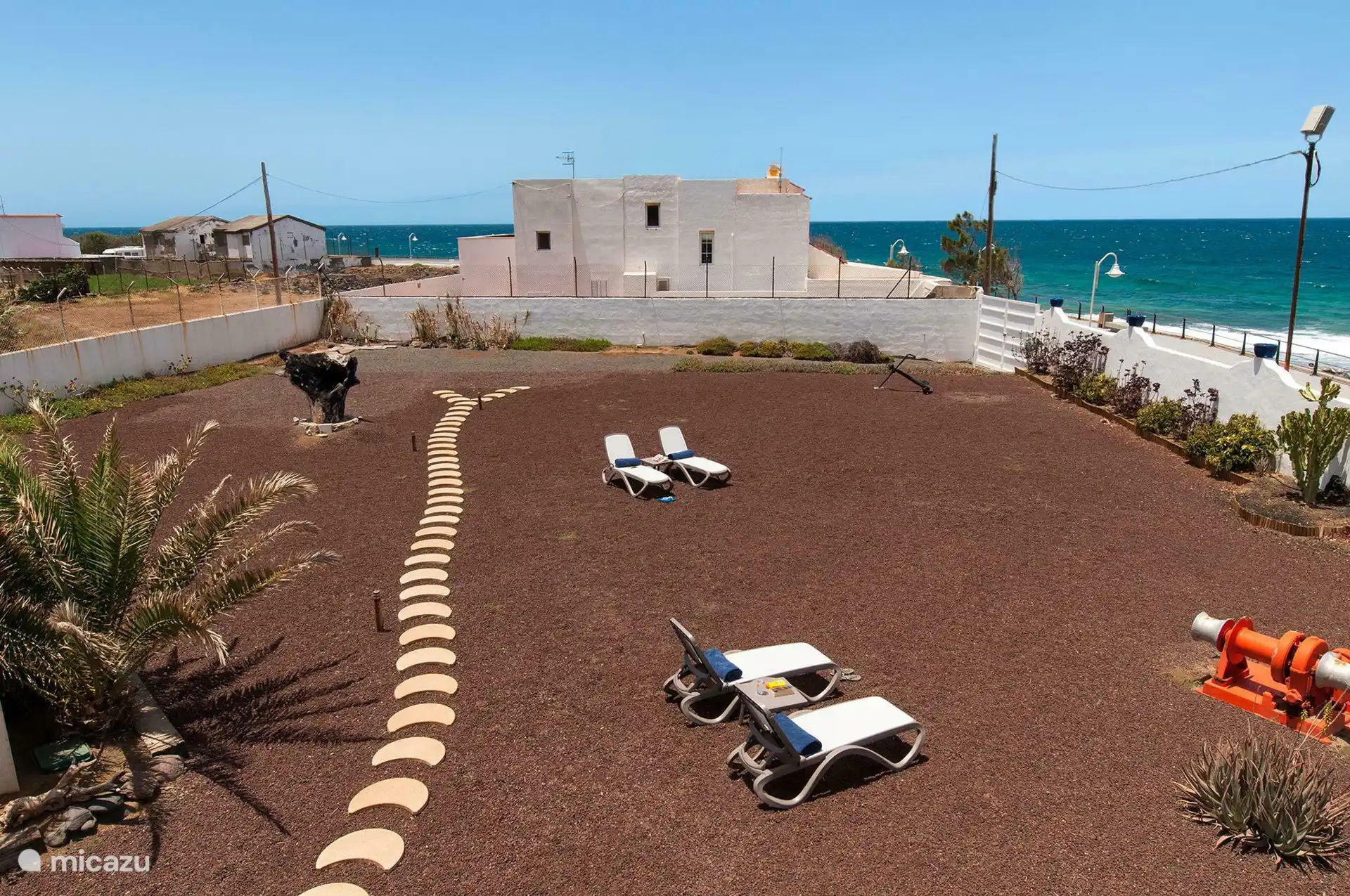 Die großzügige Terrasse