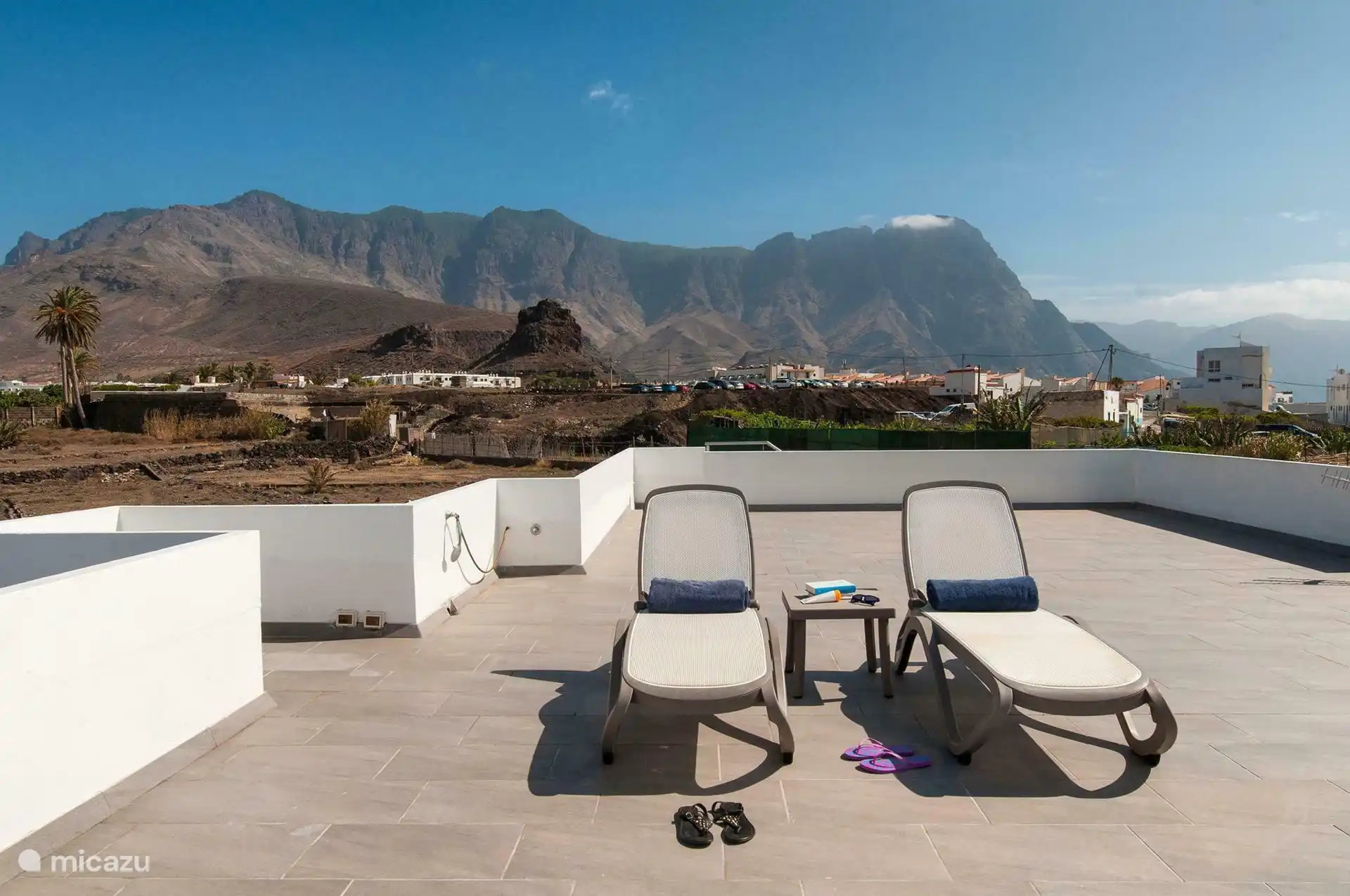 Sonnenliegen mit toller Aussicht von Ihrer Terrasse