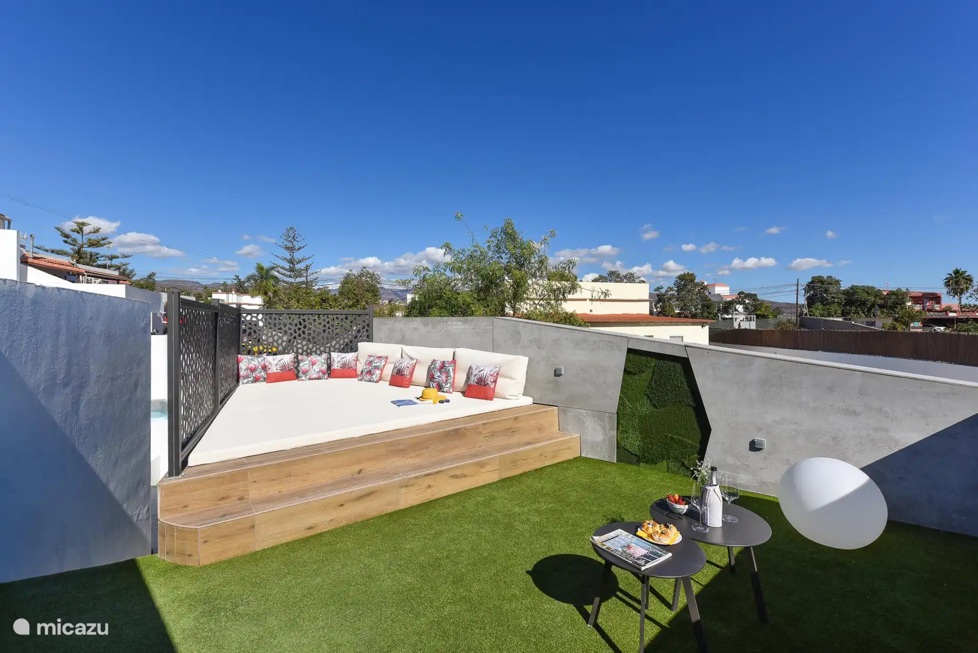 Le salon à l’extérieur