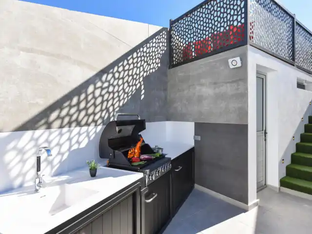 Villa Moderno | Espagne, Grande Canarie, Maspalomas - villa Barbecue et escalier menant au salon