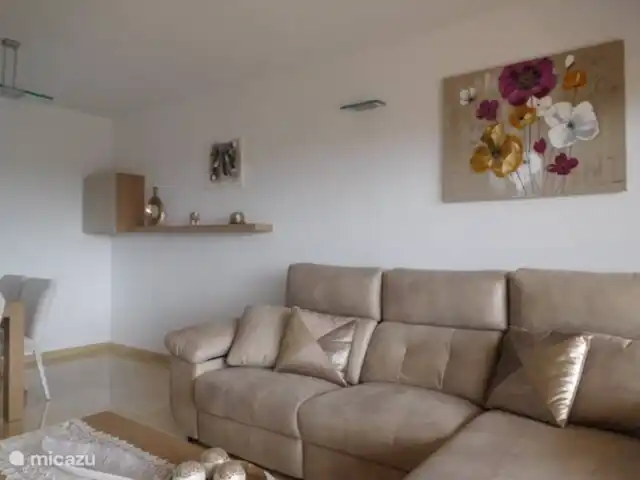 apartamento en España, Costa Blanca, Altea la Vieja – Apartamento de lujo Casa Niena - Altea Mira la televisión desde los asientos del salón