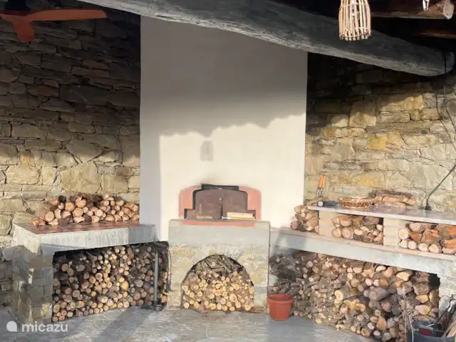 Casa della palma | Italie, Ligurie, Apricale - maison de vacances Four à pizza