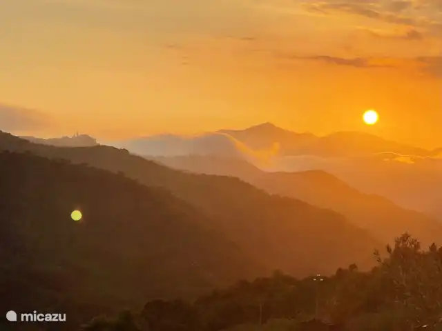 Casa della palma | Italie, Ligurie, Apricale - maison de vacances Vue du soir depuis la maison