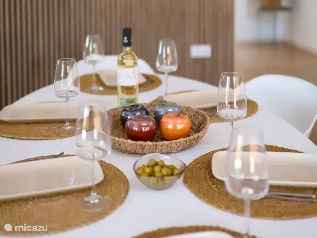 Location de Vacances Espagne, Costa Blanca, Busot, villa - Casa Solera Dîner à la maison à l’ensemble de salle à manger