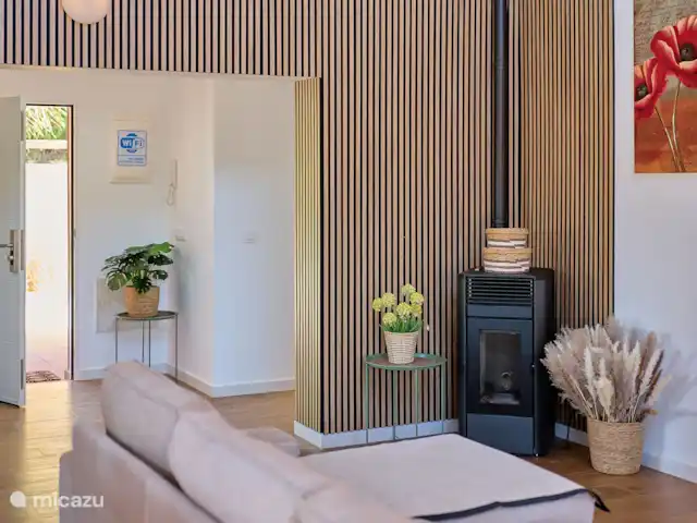 Location de Vacances Espagne, Costa Blanca, Busot, villa - Casa Solera Salon avec poêle à palettes