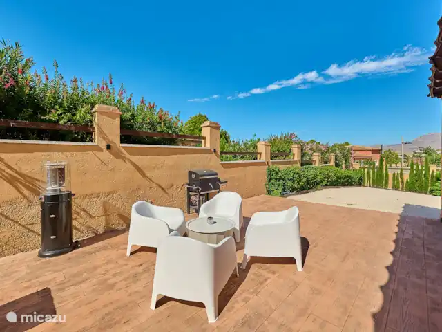 Location de Vacances Espagne, Costa Blanca, Busot, villa - Casa Solera Set de salon, chauffage de patio et barbecue